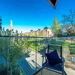 Luxury London Kew Bridge Balcony Condo Free Parking