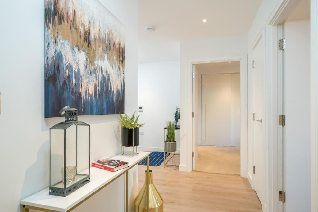 Luxury Kew Bridge Balcony Free Parking Appartamento