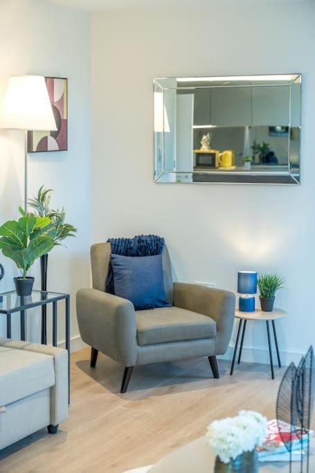 Luxury Kew Bridge Balcony Free Parking Appartamento Londra