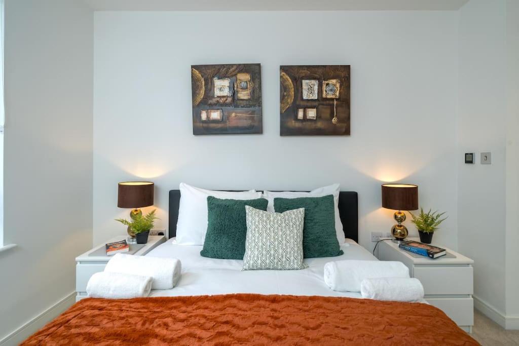 Appartamento Luxury Kew Bridge Balcony Free Parking Londra